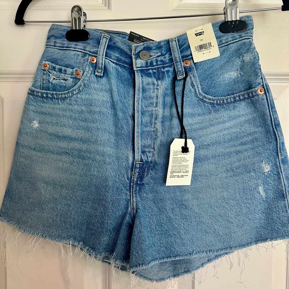 Levi's Ribcage Jean Shorts with Distressed Hem